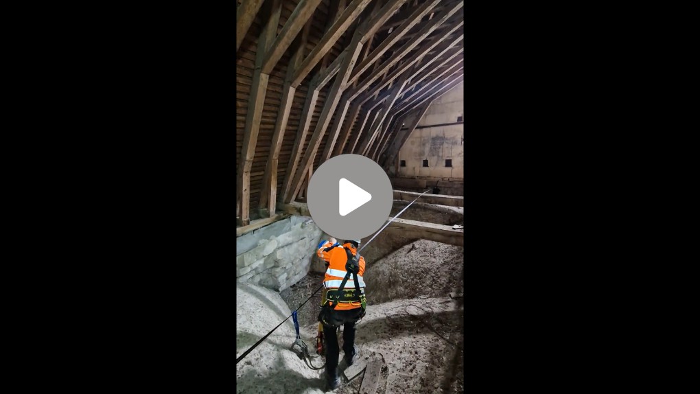 installation des équipes pour le relevé 3d dans une cathédrale